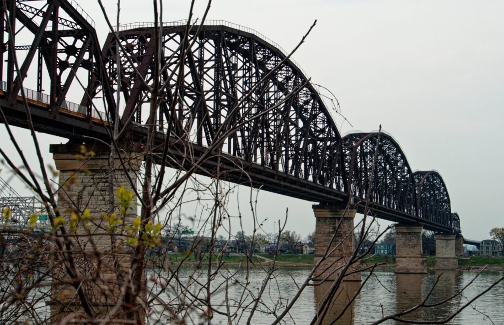 Old iron railway bridge across the Ohio